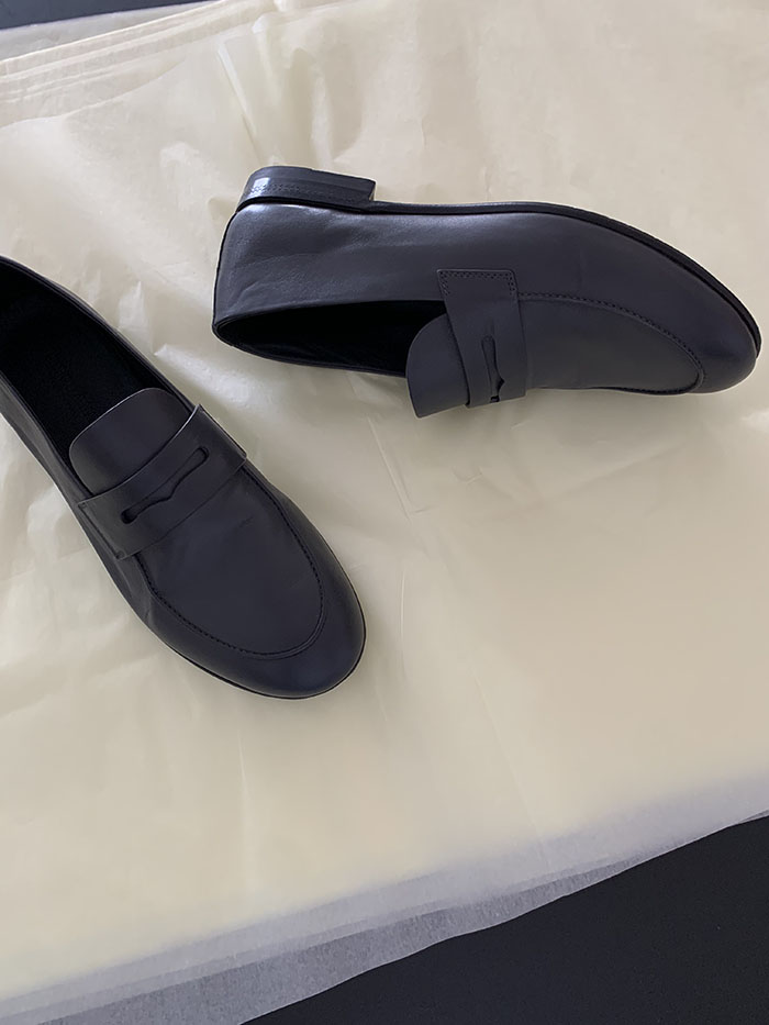 "Giorgio Armani" Calf Leather Loafer Shoes