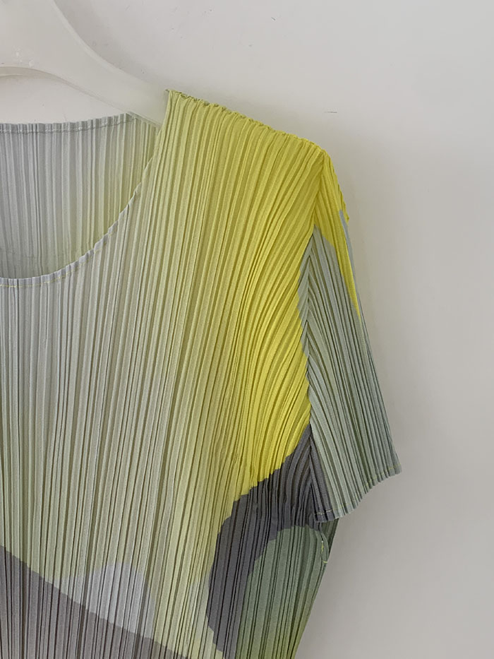 PLEATS PLEASE by ISSEY MIYAKE Top