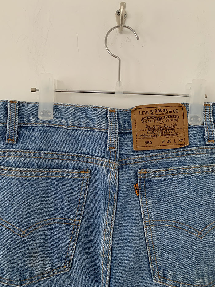 Levi's Short - size 34 (classic straight fit)