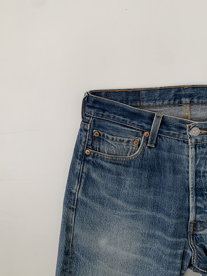 90's Levi's 501xx - size 27-28 (classic straight fit) 복제 복제