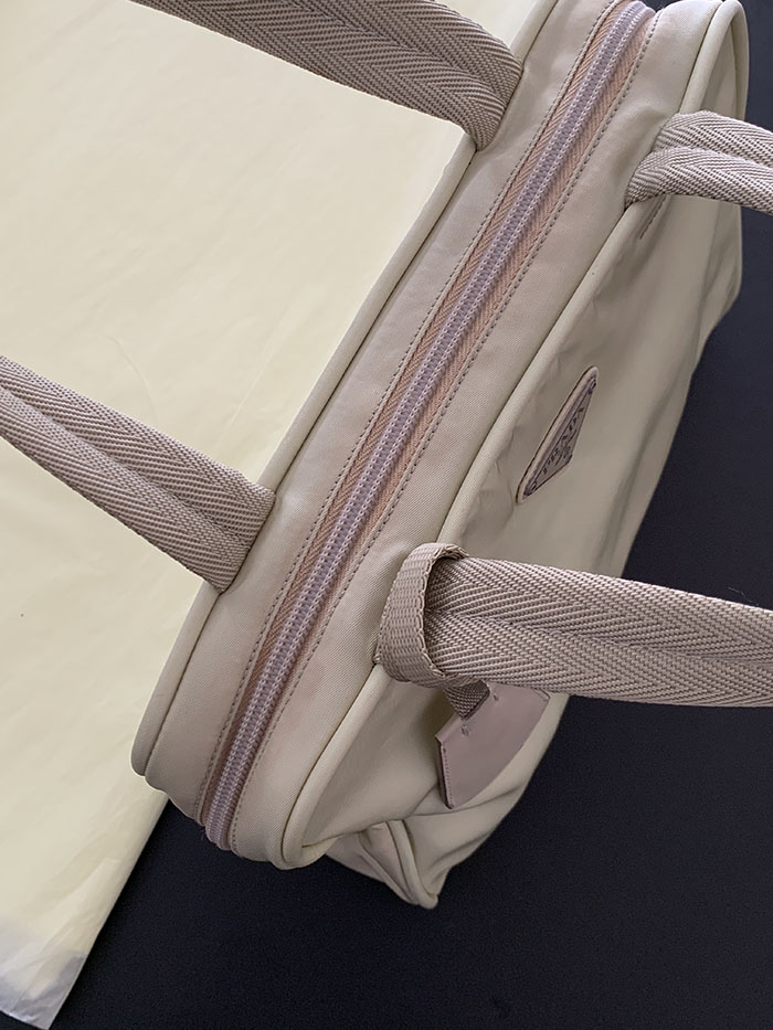90's "PRADA" nylon Tote Bag ๋ณต์ 