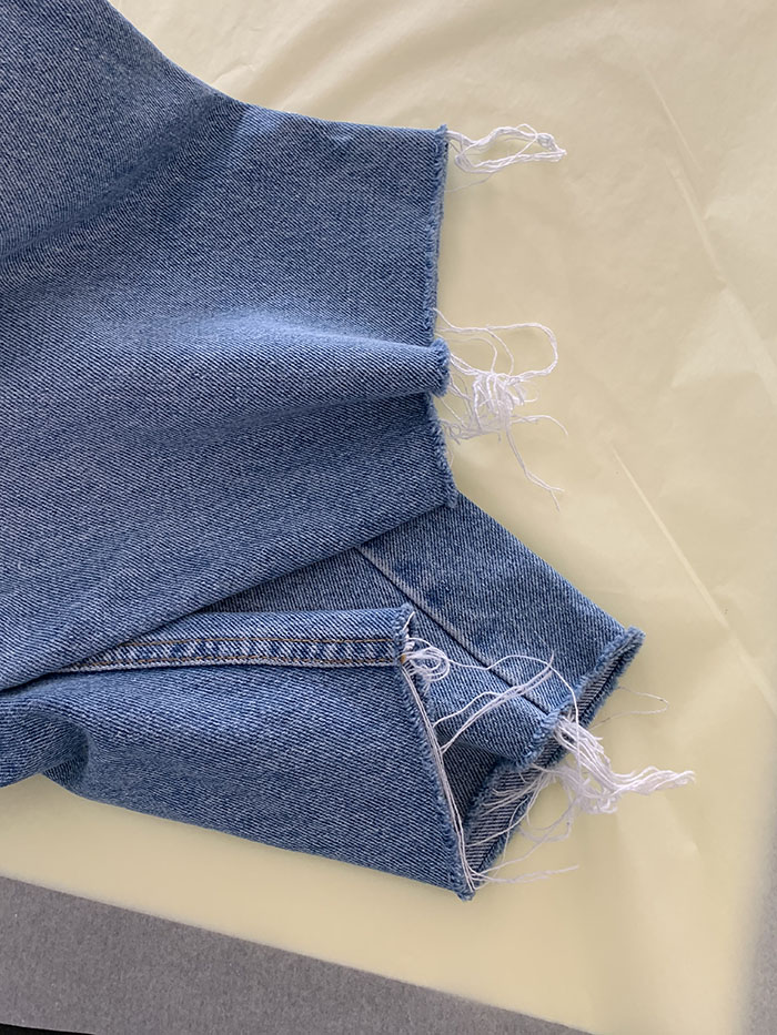 Levi's Short - size 33 (classic straight fit)