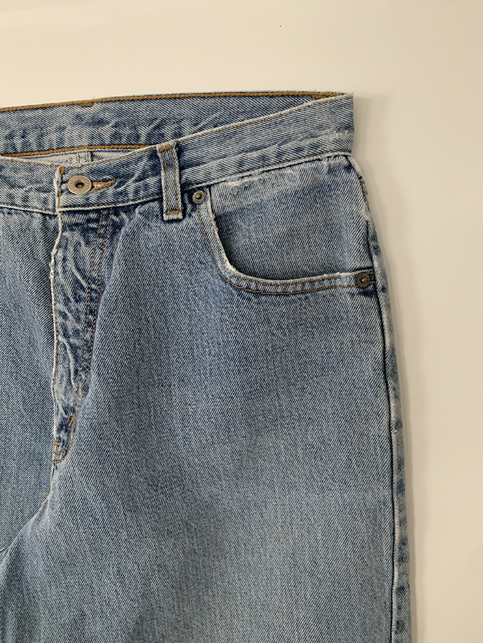Levi's 617 - size 28-29 (classic loose fit) 복제