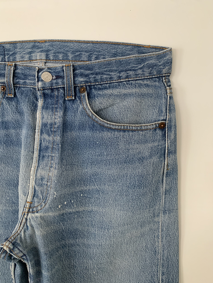 80's Levi's 501 - size 29-30 (classic straight fit)
