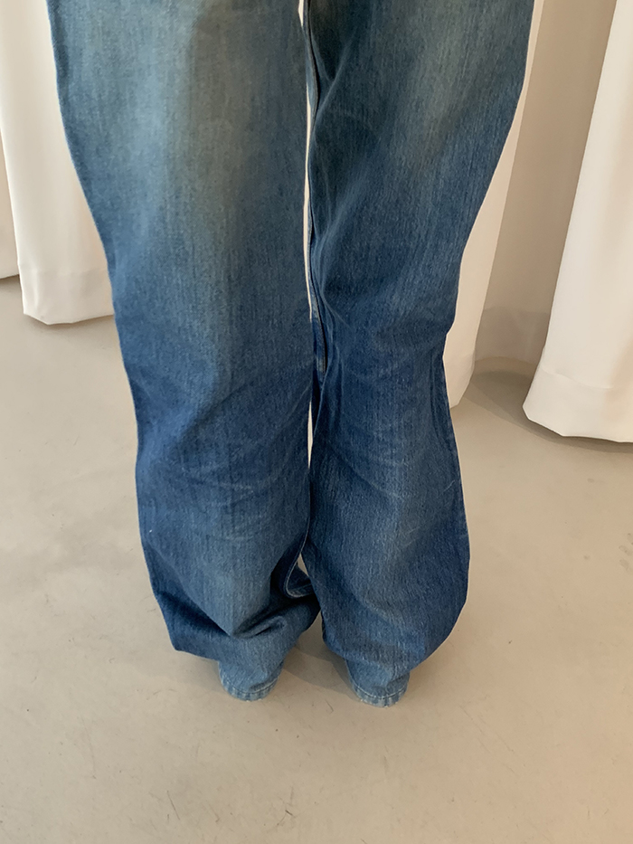 90's Levi's 627-0216 - size 33 (classic regular fit)
