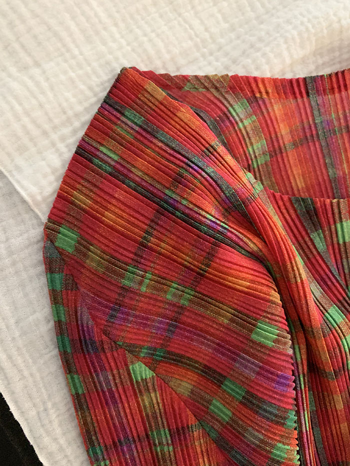 PLEATS PLEASE by ISSEY MIYAKE half Top