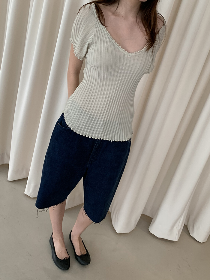 80-90's "Giorgio Armani" v-neck viscose Top