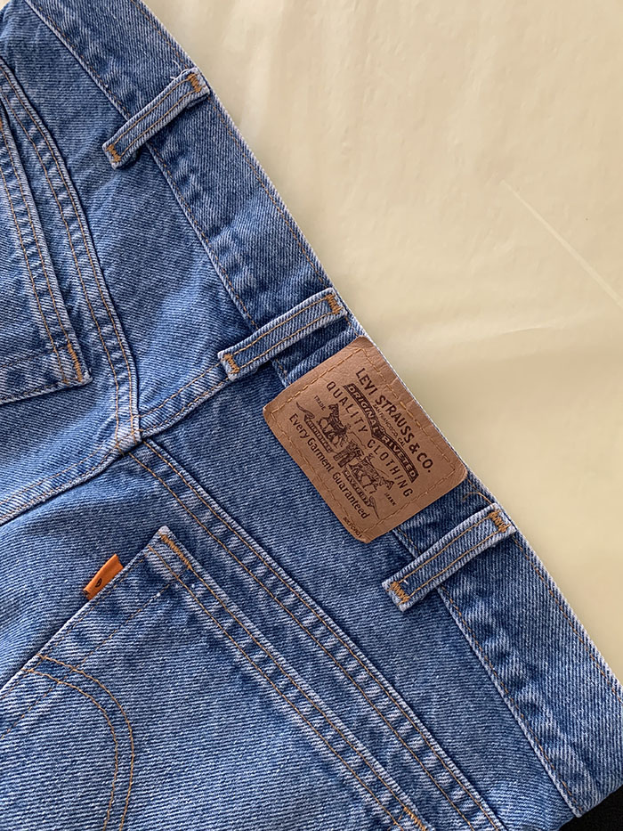 Levi's Short - size 35 (classic straight fit)
