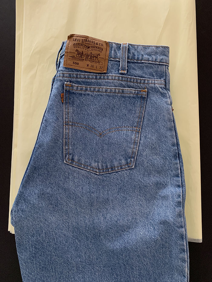 Levi's Short - size 34 (classic straight fit)