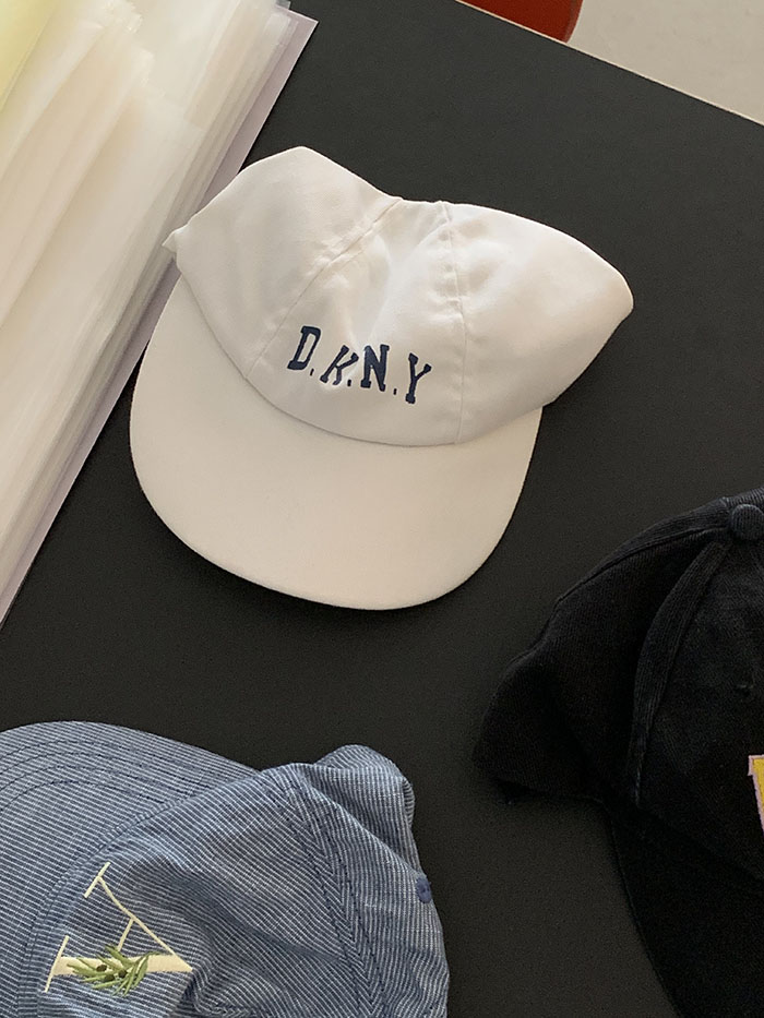 (Deadstock) 90's "DKNY" Cap 복제