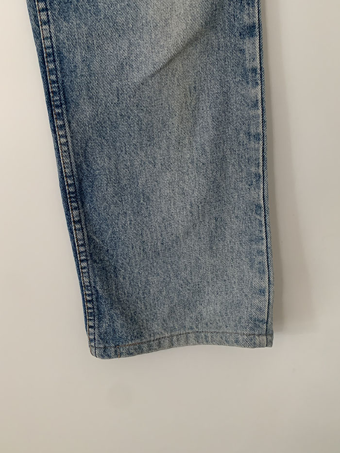 's Levi's 505-0217 - size 29 (classic regular fit)