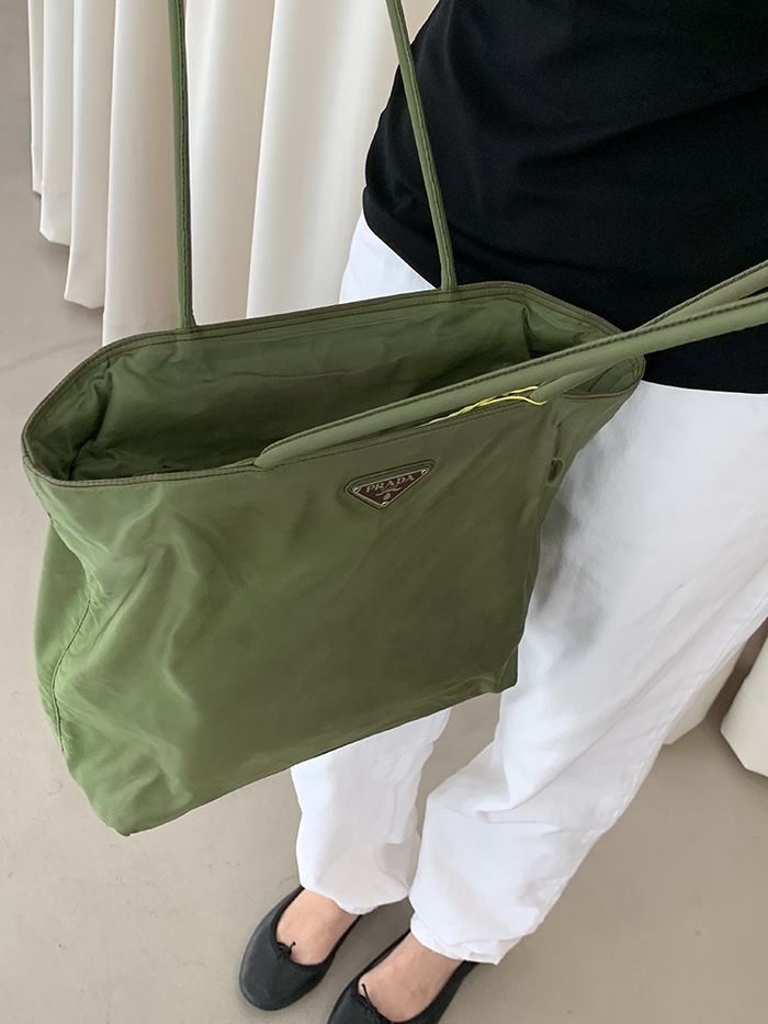 90-00's "PRADA" nylon Tote Bag