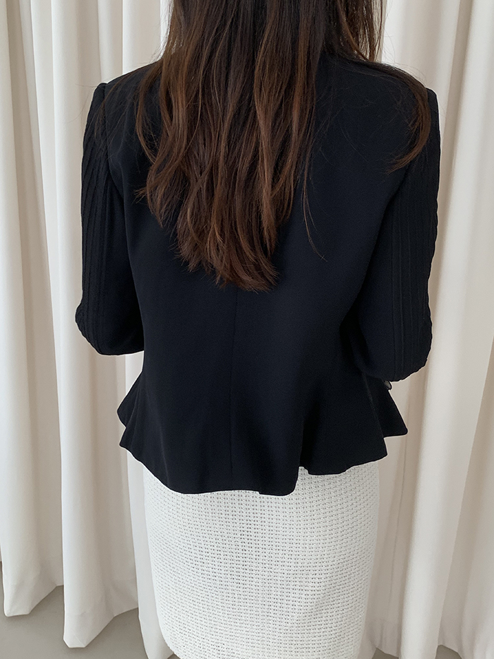 00's "Armani Collezioni" Crop Jacket 복제