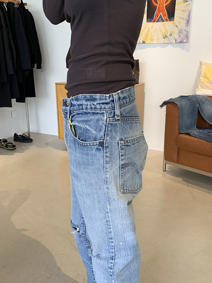 (Distressed) 80's Levi's 20505 - 0217 - size 29-30 (classic regular fit)