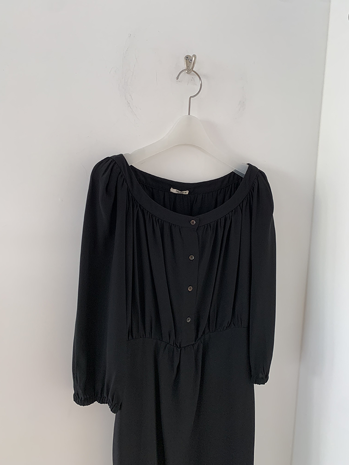 00's "Miu Miu" viscose rayon back button Blouse 복제