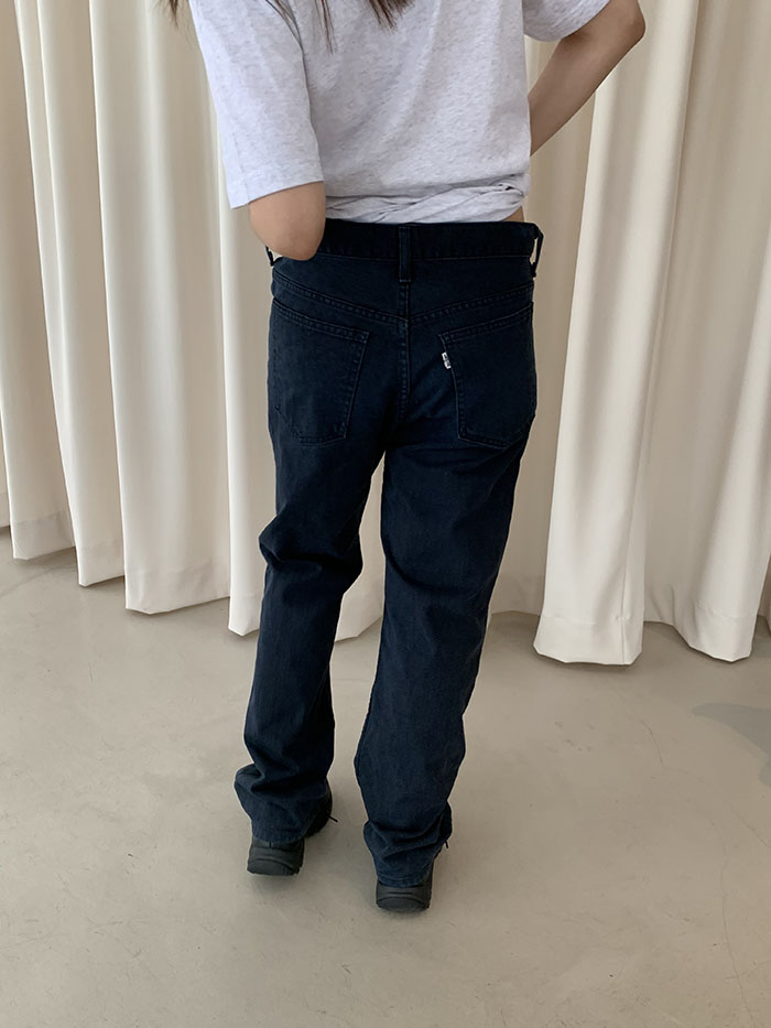 's Levi's 519 - size 31 (classic straight fit)