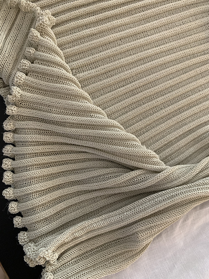 80-90's "Giorgio Armani" v-neck viscose Top