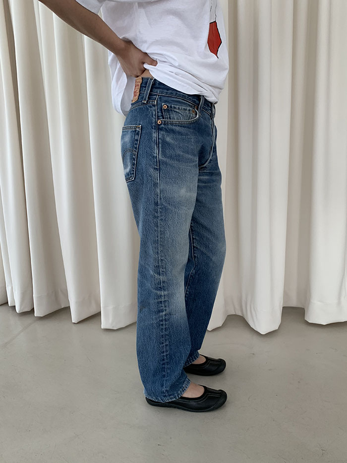 90's Levi's 501xx - size 27-28 (classic straight fit) 복제 복제