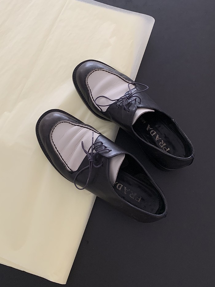00's "PRADA" shoes /