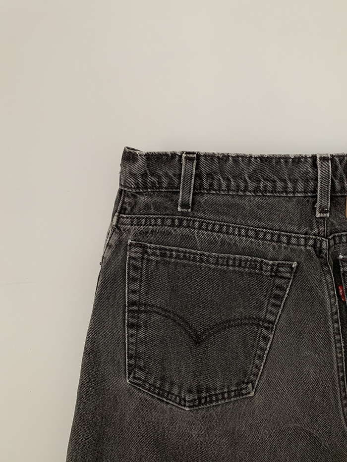 90's Levi's 550 - size 30 (classic relaxed fit) 상세사진 찍어서 올리면됨