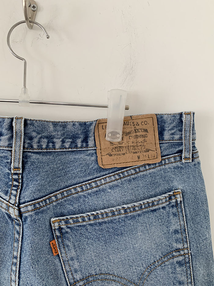 Levi's Short - size 32-33 (classic straight fit)
