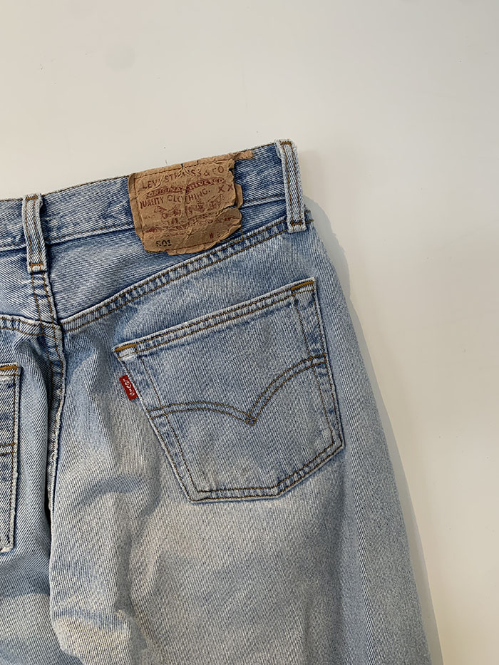 90's Levi's 501 - size 27 (classic straight fit)