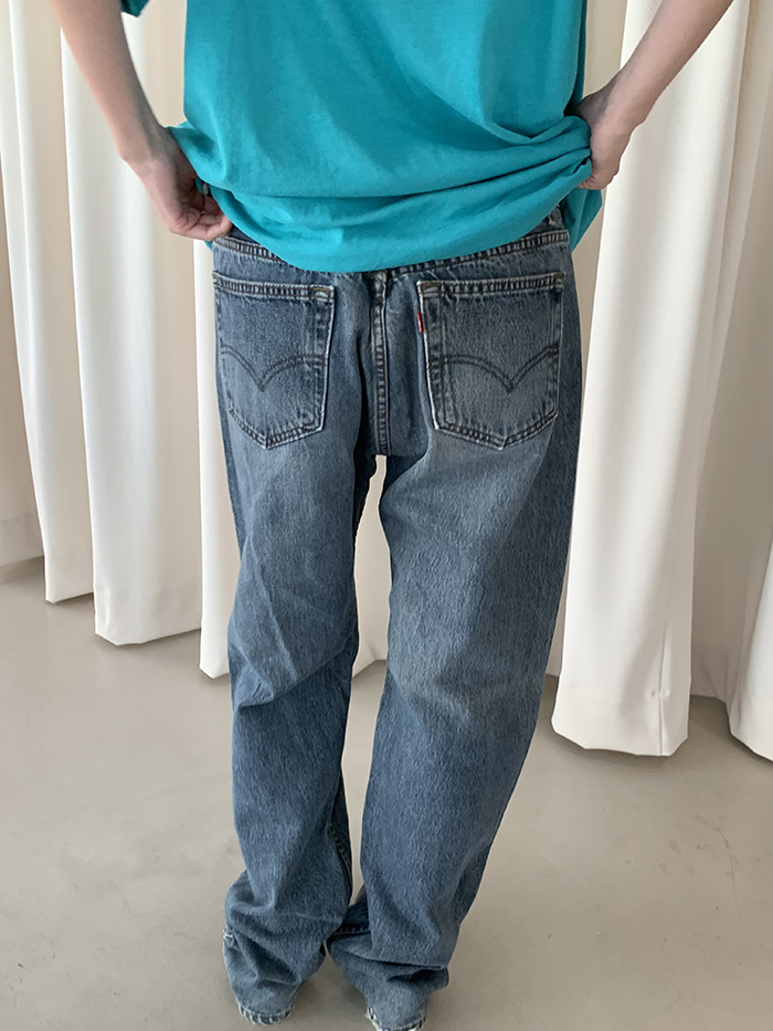 Levi's 501 - size 31 (classic straight fit)