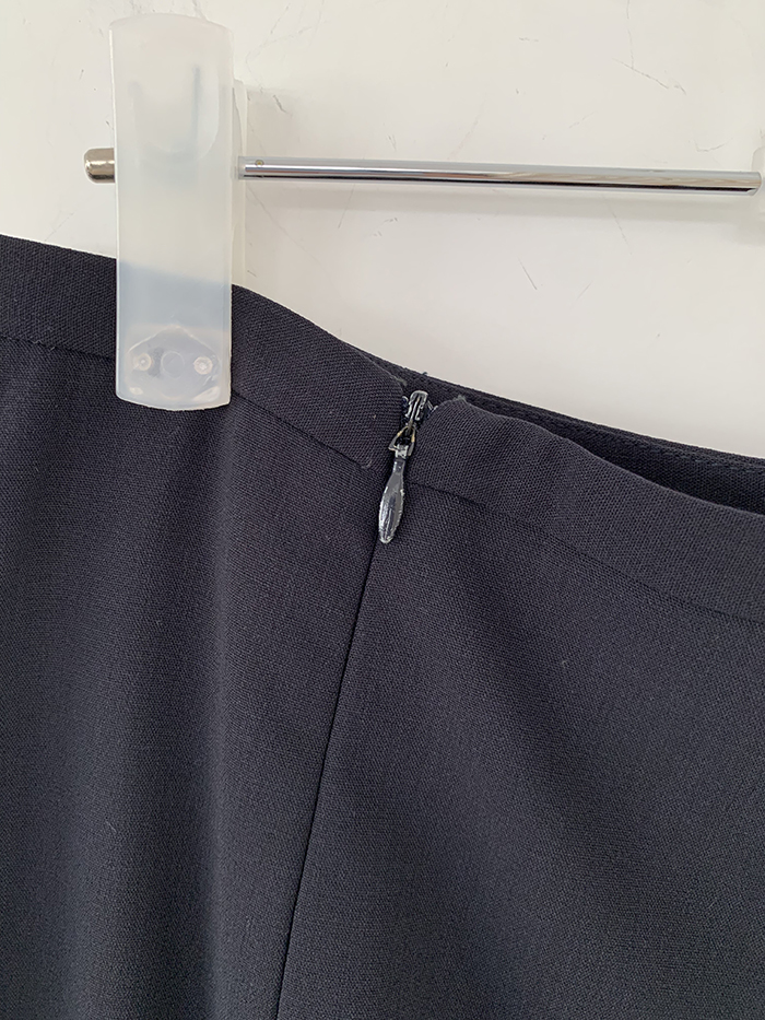 00's "Giorgio Armani" Black Skirt 복제 복제
