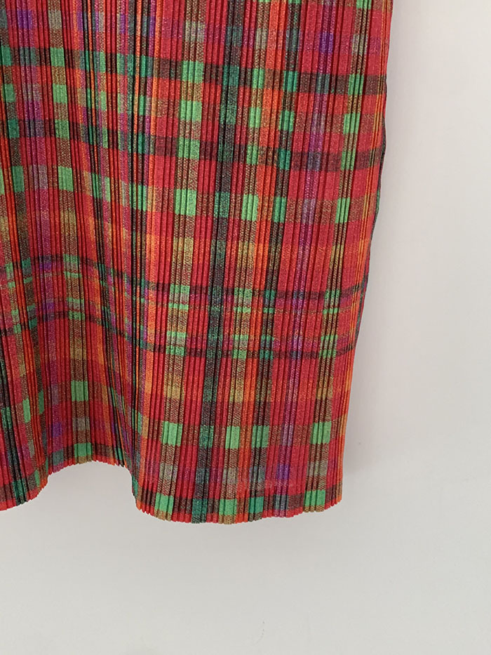 PLEATS PLEASE by ISSEY MIYAKE half Top