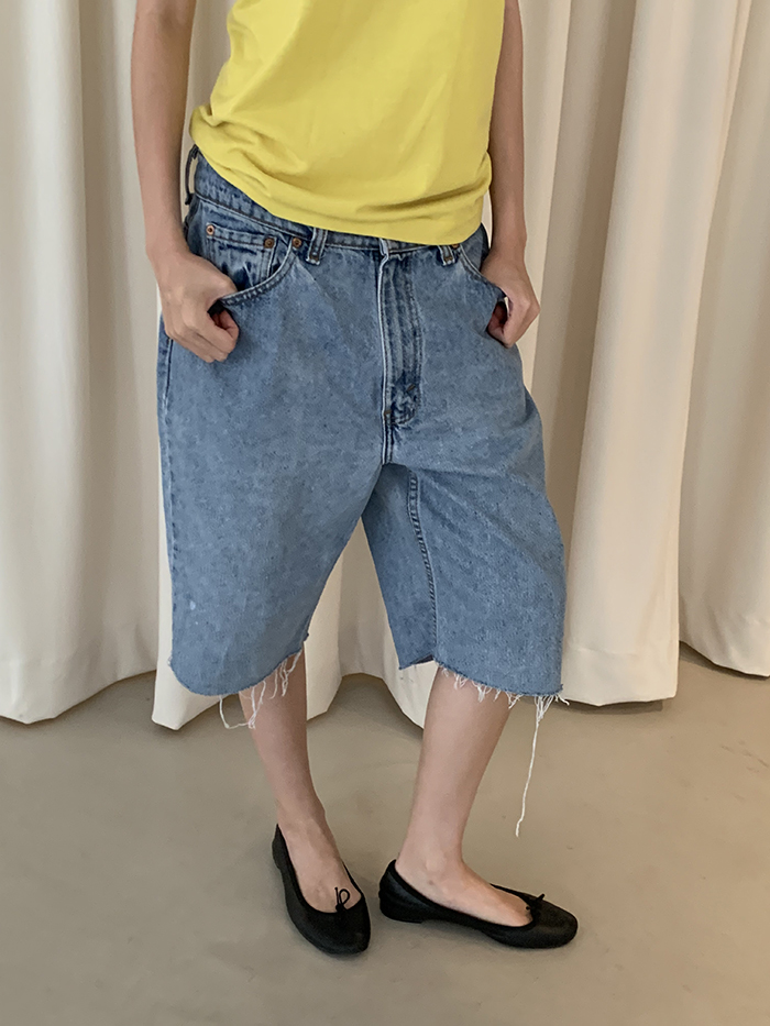 Levi's Short - size 28 (classic Loose fit) 복제