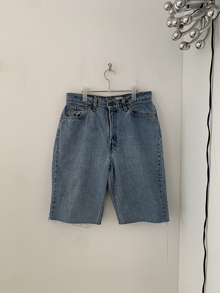 Levi's Short - size 28 (classic Loose fit) 복제