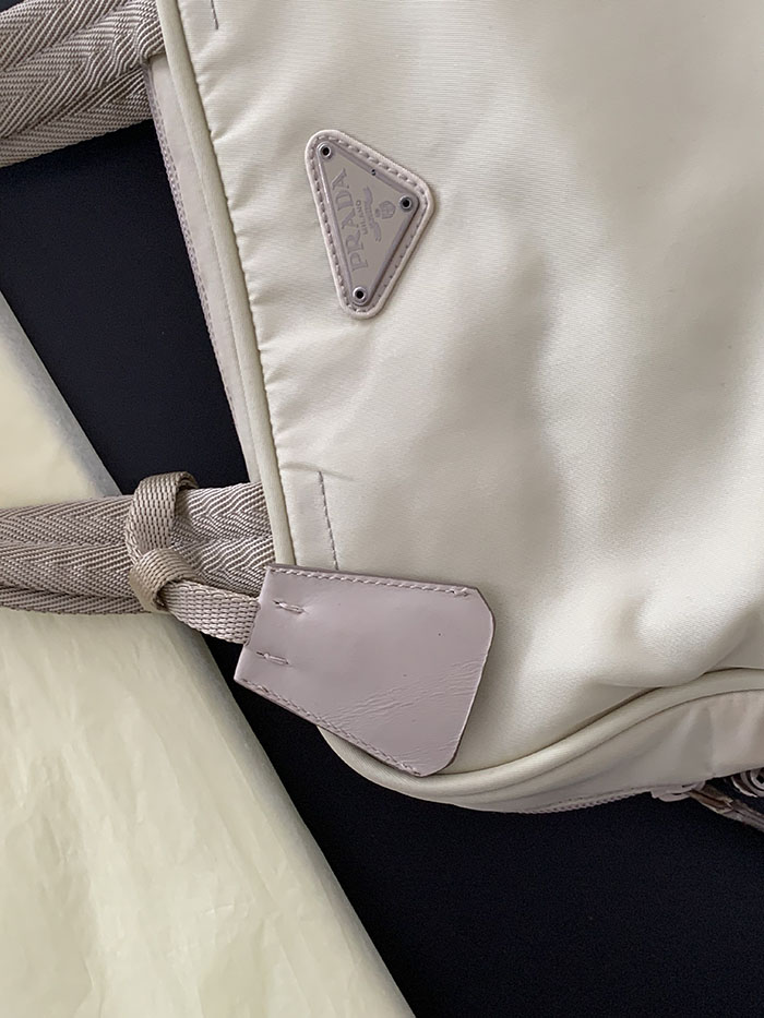 90's "PRADA" nylon Tote Bag ๋ณต์ 
