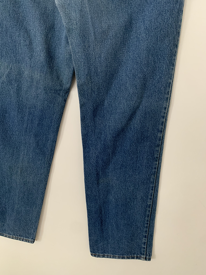80's Levi's 40509 - size 31 (classic regular fit)