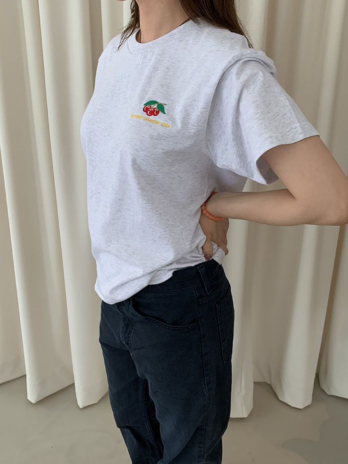 (new product) "Cherry Country Club" Embroidery T-shirt (Gray)