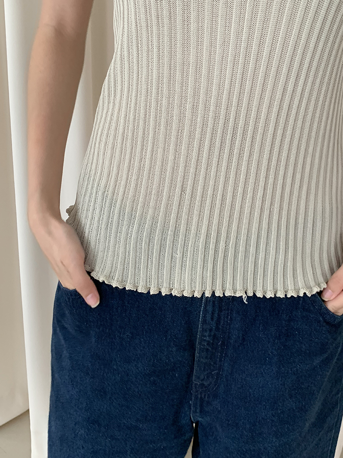 80-90's "Giorgio Armani" v-neck viscose Top