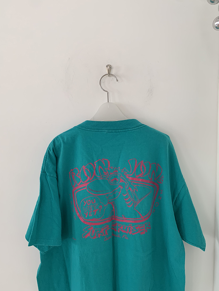 90's "SURF" USA T-shirt