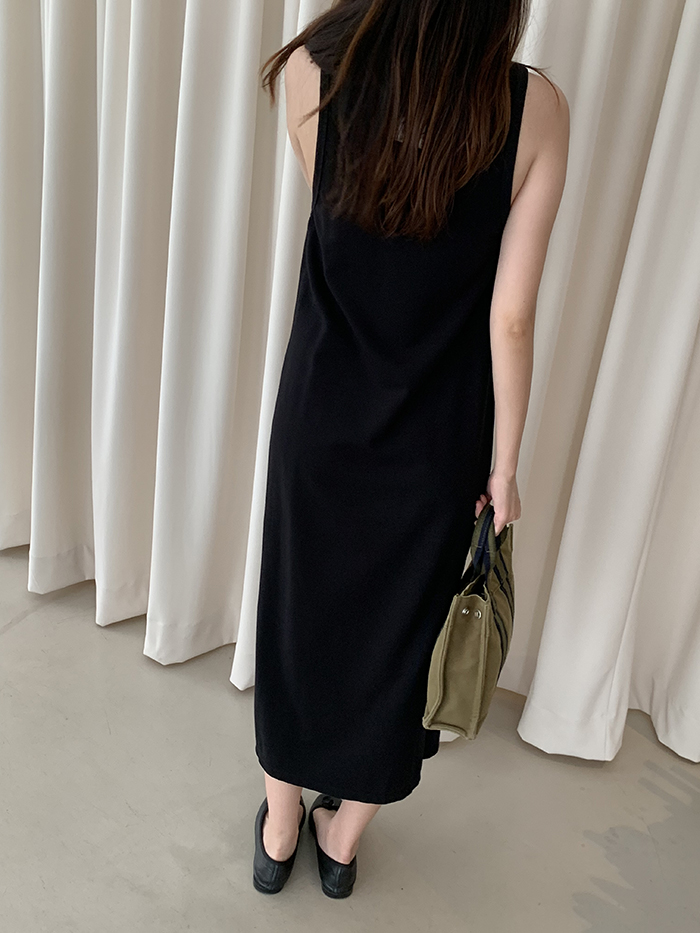 (new product) "Deveaux New York" Sleeveless Dress