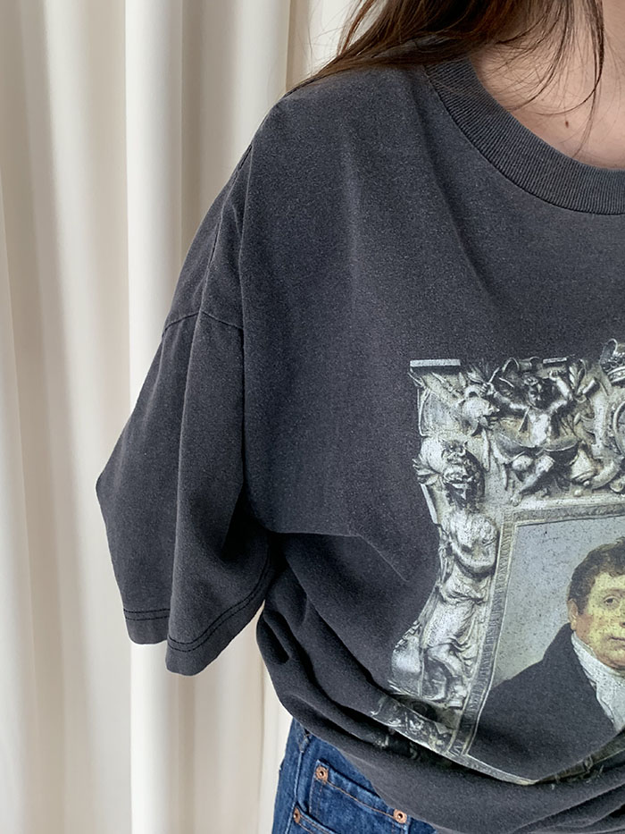 00's "La Fayette" washed black T-shirt