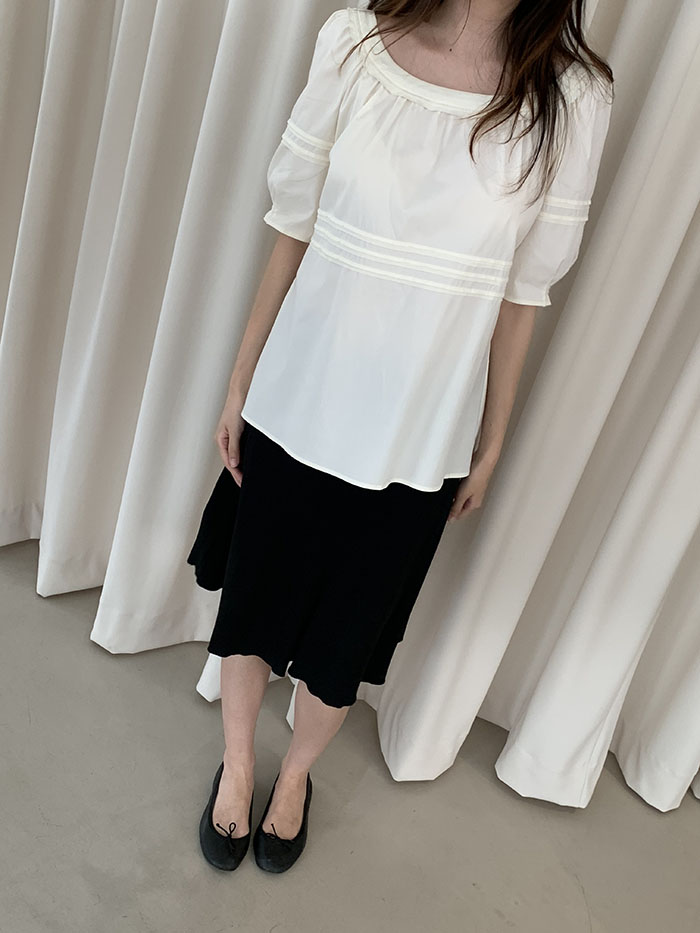 00's "miumiu" viscose rayon back button Blouse 복제
