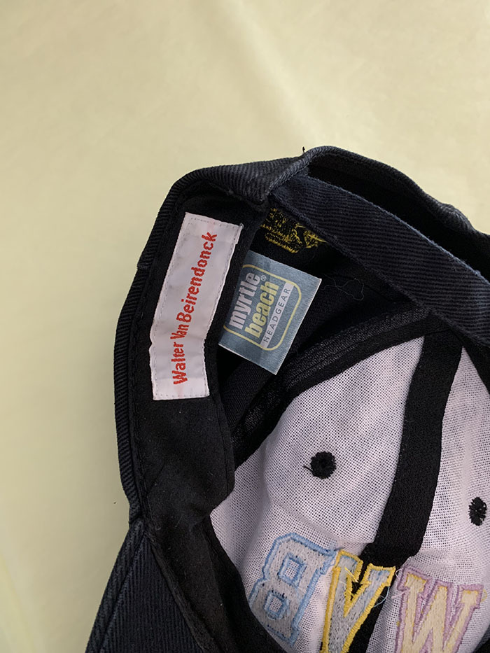 's "Walter Van Beirendonck" Cap 복제 복제