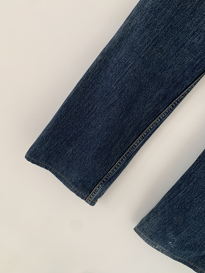 Levi's 517 - size 29 (classic boot cut)