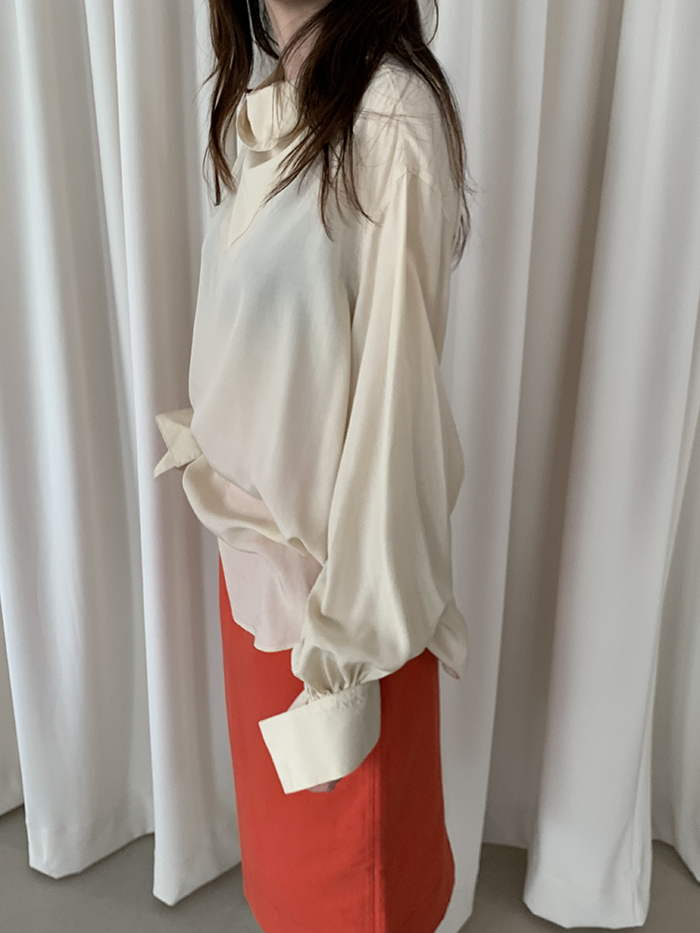 Deveaux New York Blouse