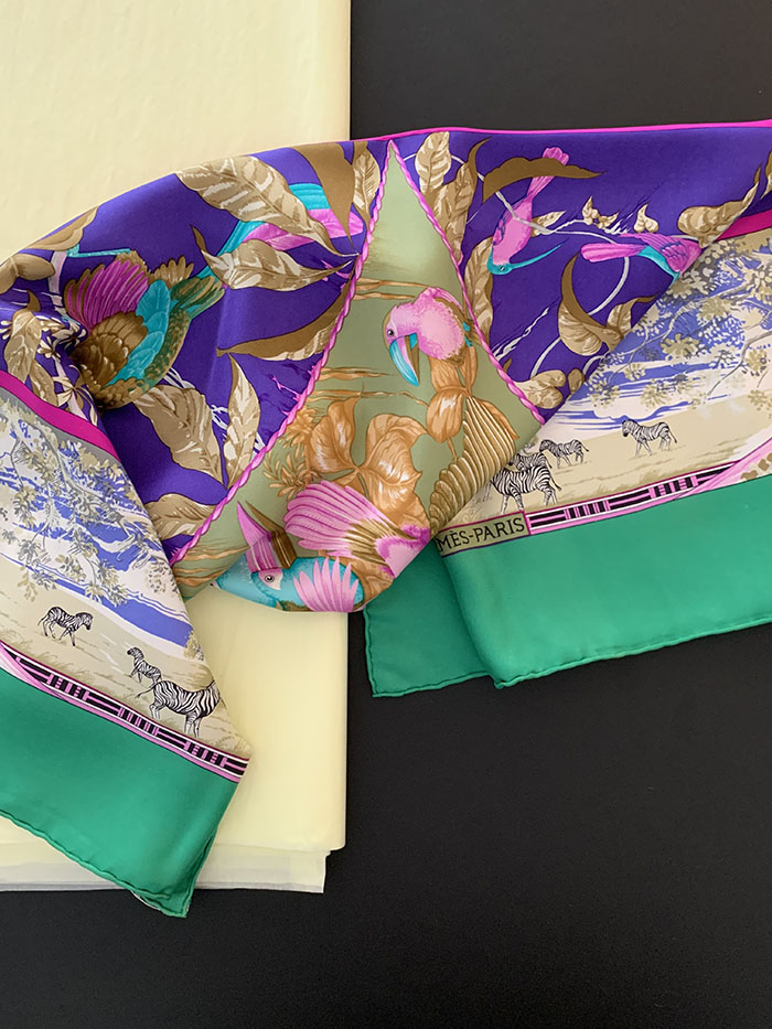 90-00's "Hermes" Silk Scarf 복제