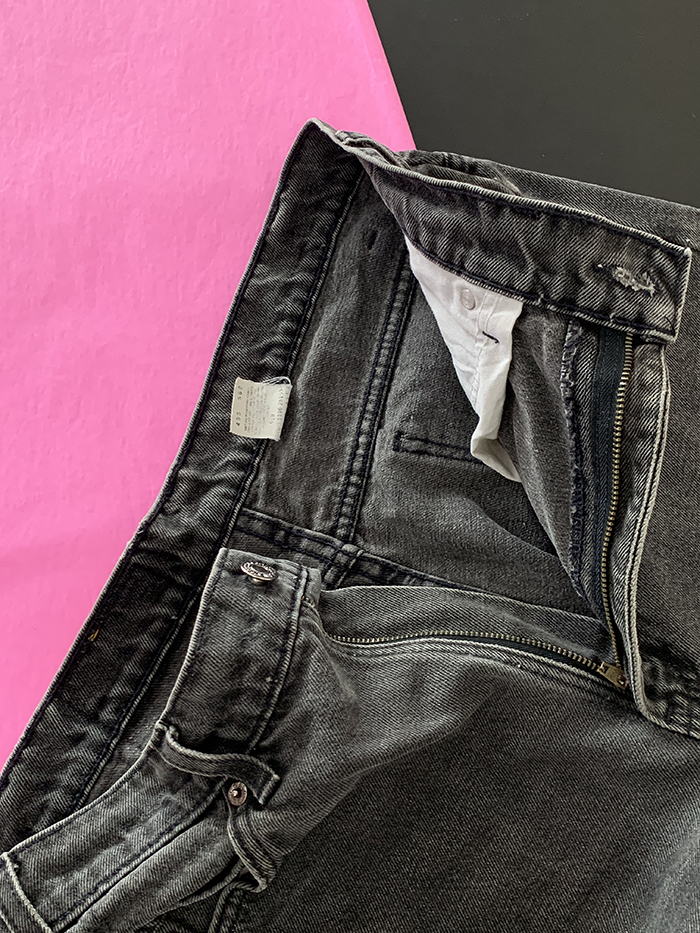 Levi's Short - size 33-34 (classic straight fit)