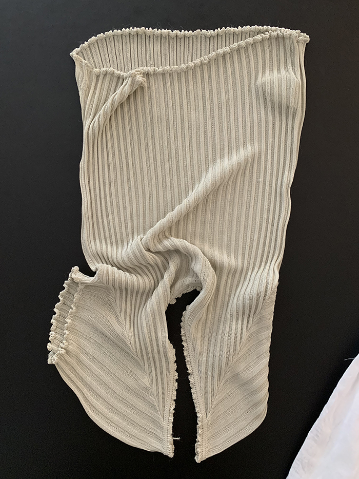 80-90's "Giorgio Armani" v-neck viscose Top