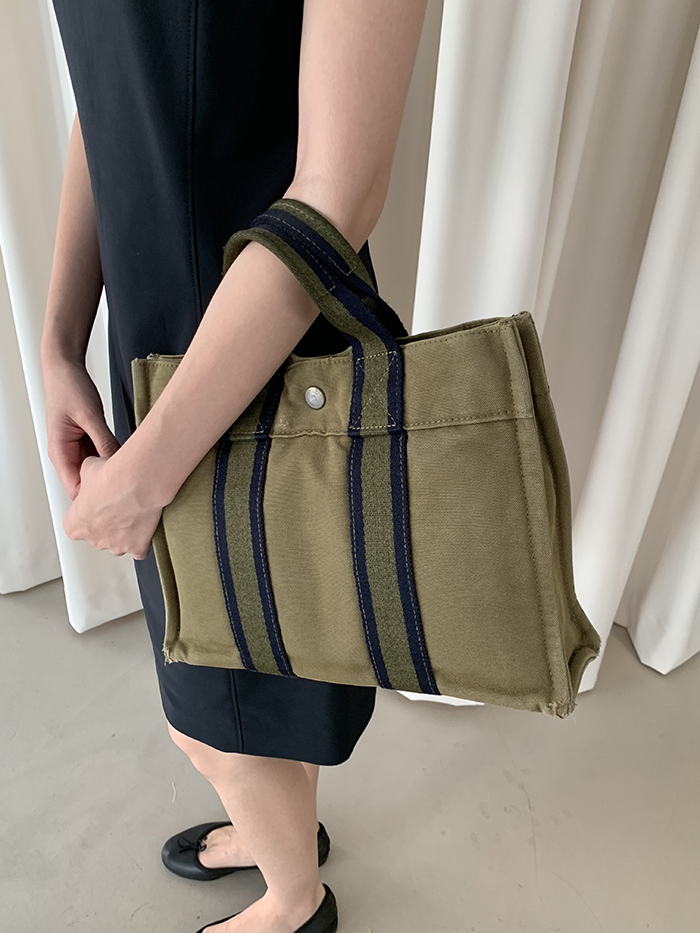 Vintage "Hermes" Fourre Tout Bag (Distressed) 상세 사진찍어서 올리기