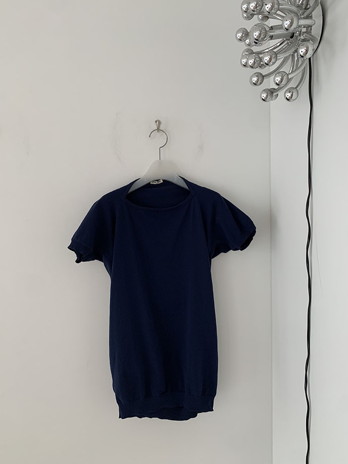 00's "Miu Miu" viscose rayon back button Blouse 복제