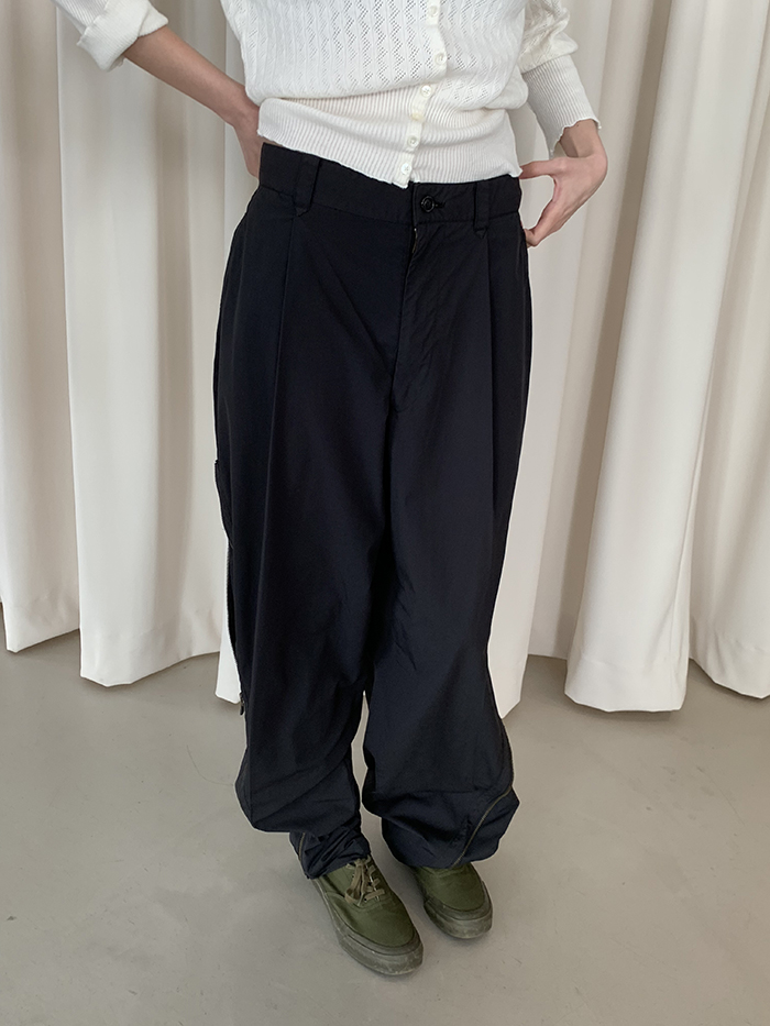 80's "ISSEY MIYAKE" side zip wide Pants (Archive)