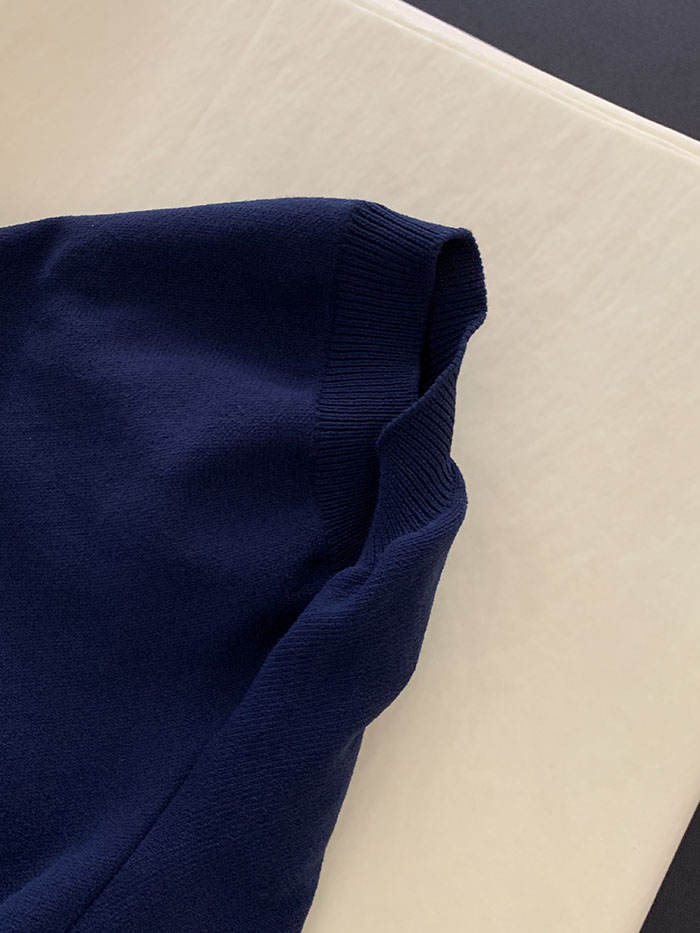 00's "Miu Miu" viscose rayon back button Blouse 복제