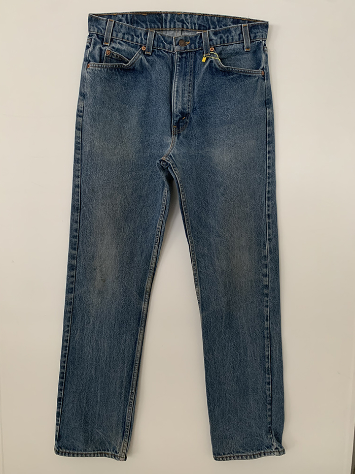 90's Levi's 505 - size 32-33 (classic regular fit)